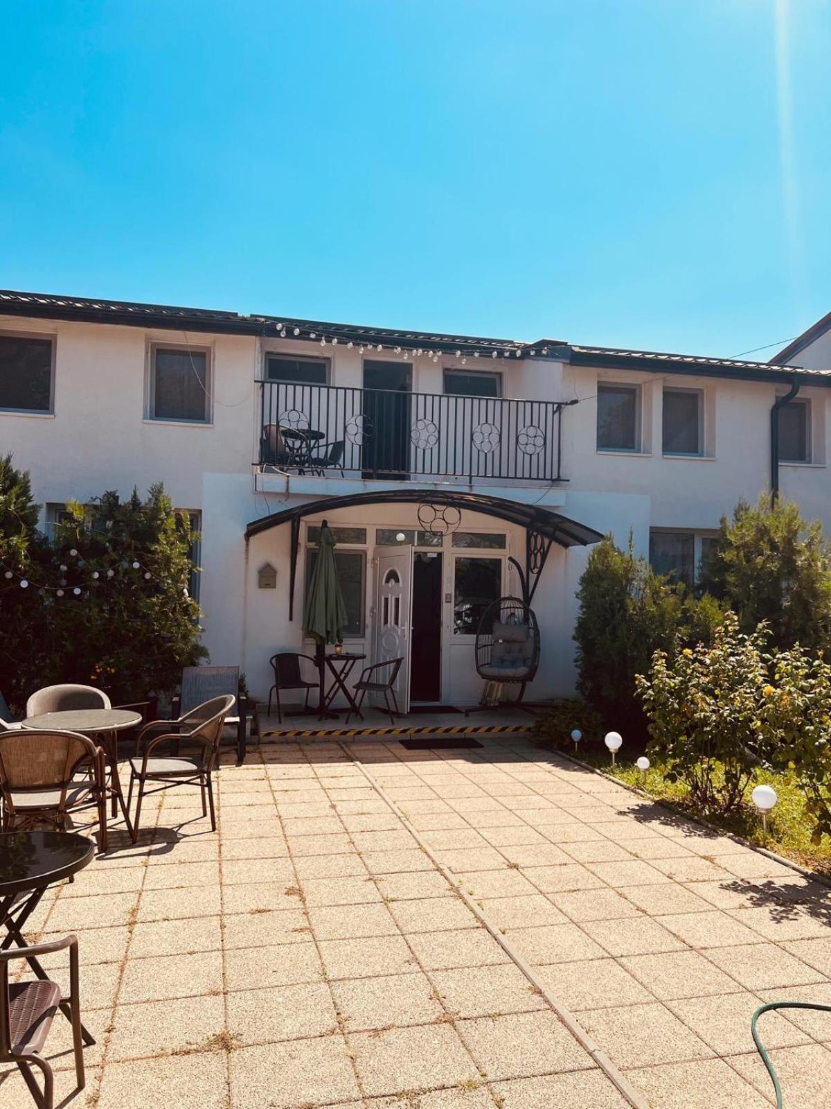 B&B Maria Bukarest Exteriör bild