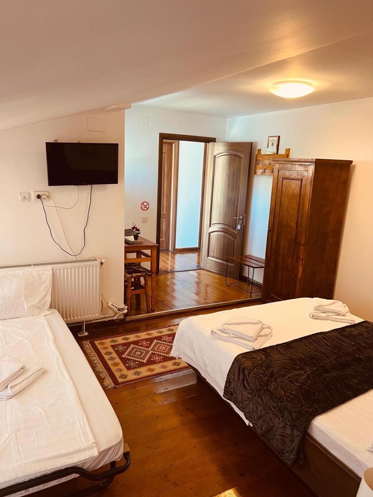 B&B Maria Bukarest Exteriör bild