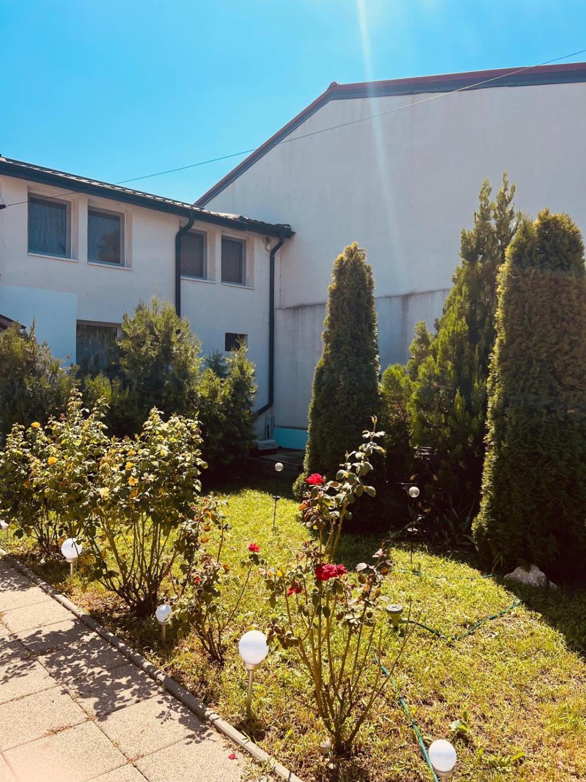 B&B Maria Bukarest Exteriör bild